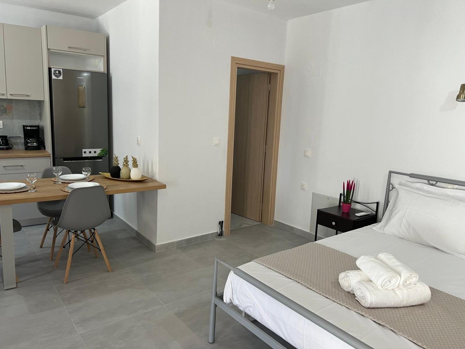 Vespista Boutique Apartment Skiathos Town Exterior photo